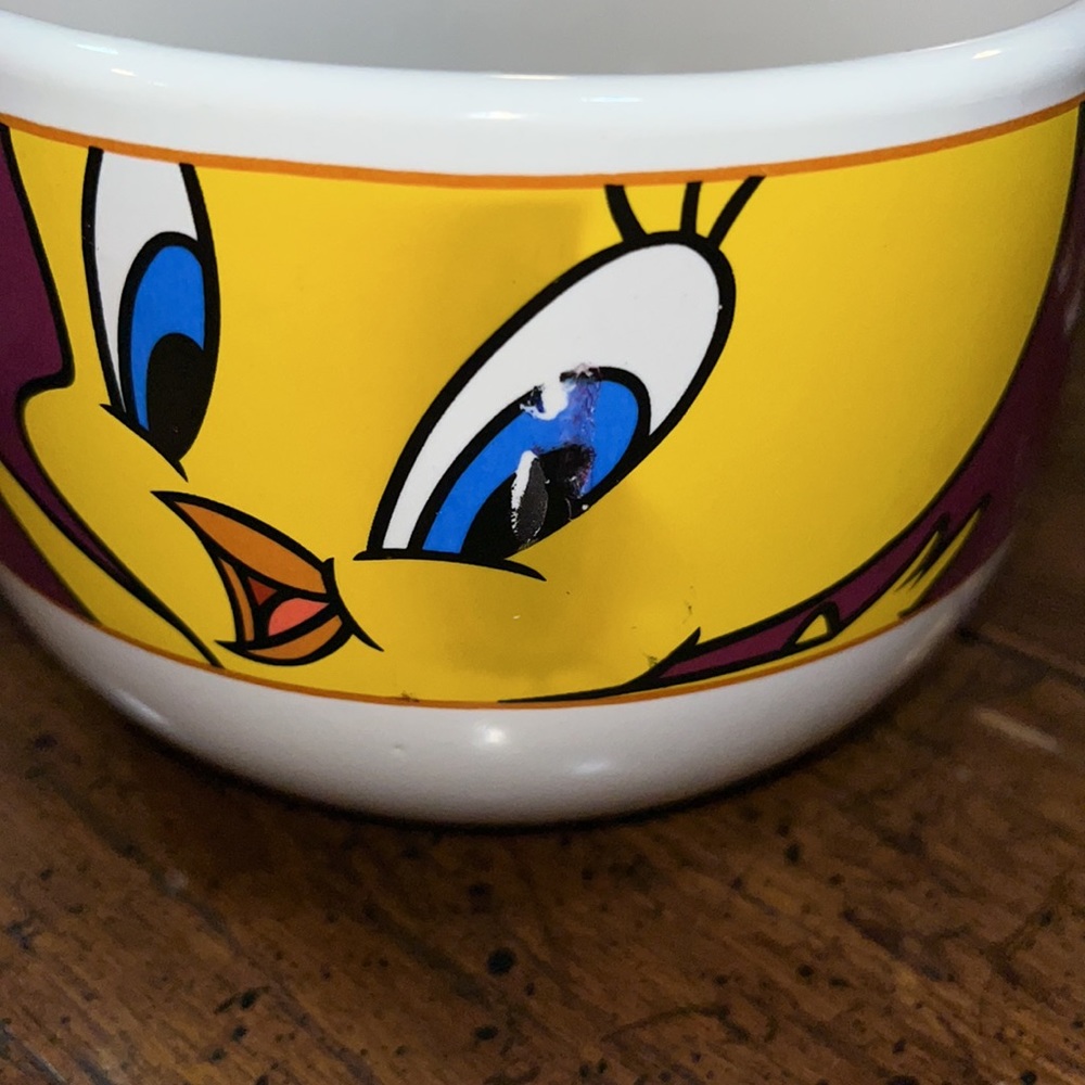 - Looney Tunes marked by Gibson tweety coffee mug/Soup Bowl - Picture 4 of 8